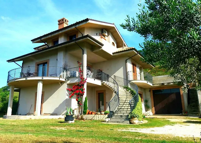 Oda ve Kahvaltı Tenuta Ornella 4*